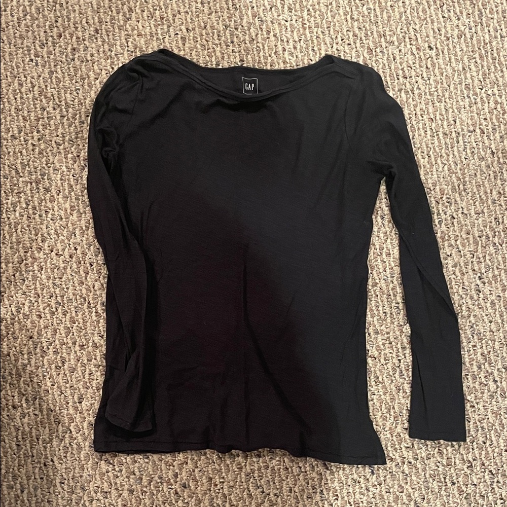 GAP Women's Classic Black Long Sleeve Tee